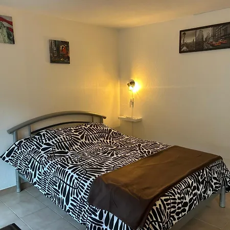 Apartment Avec Terrasse Dans Au Calme