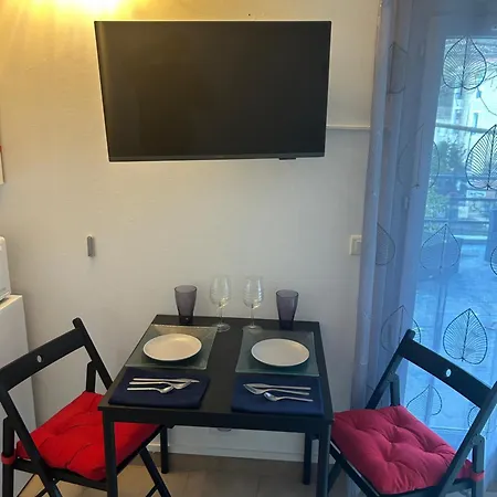 Avec Terrasse Dans Au Calme *